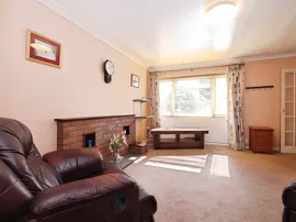 Richards Way, Harnham, Salisbury thumb 2