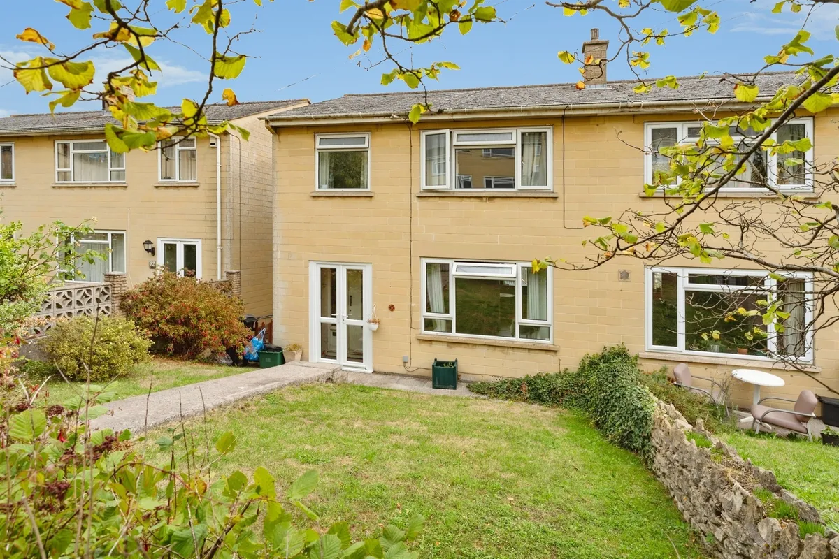 Marshfield Way, Bath