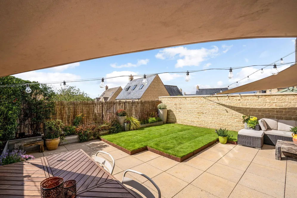 Matthews Walk, Cirencester, GL7 photo 2