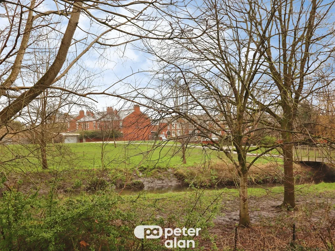 Property photo 33