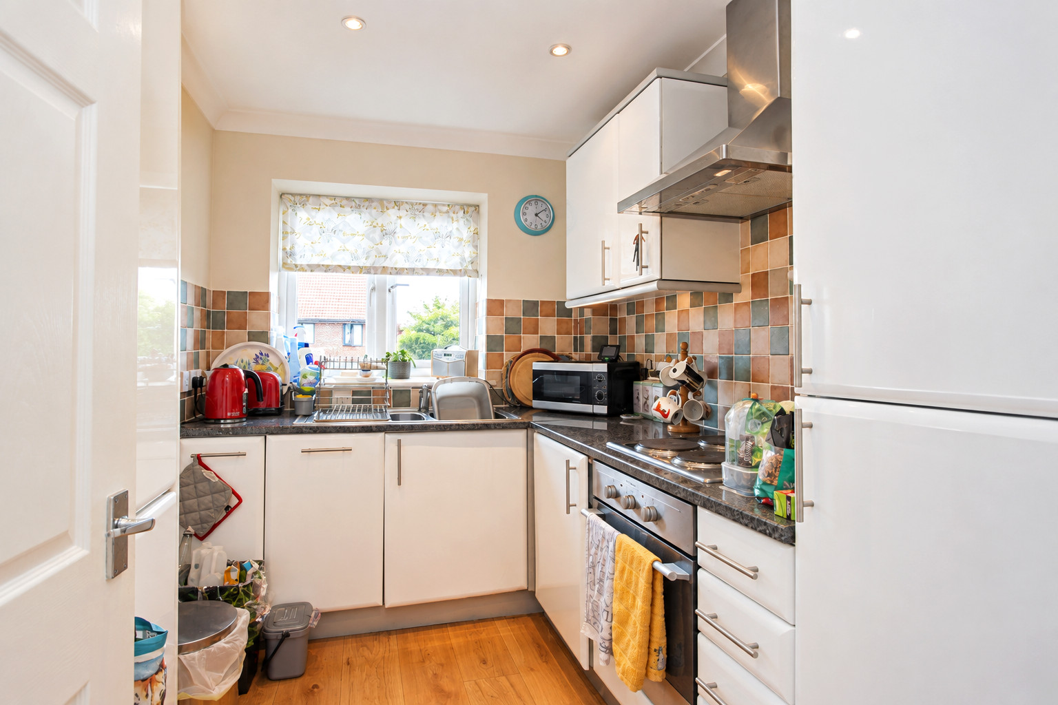 Janine Court, Keyhaven Road Image 2