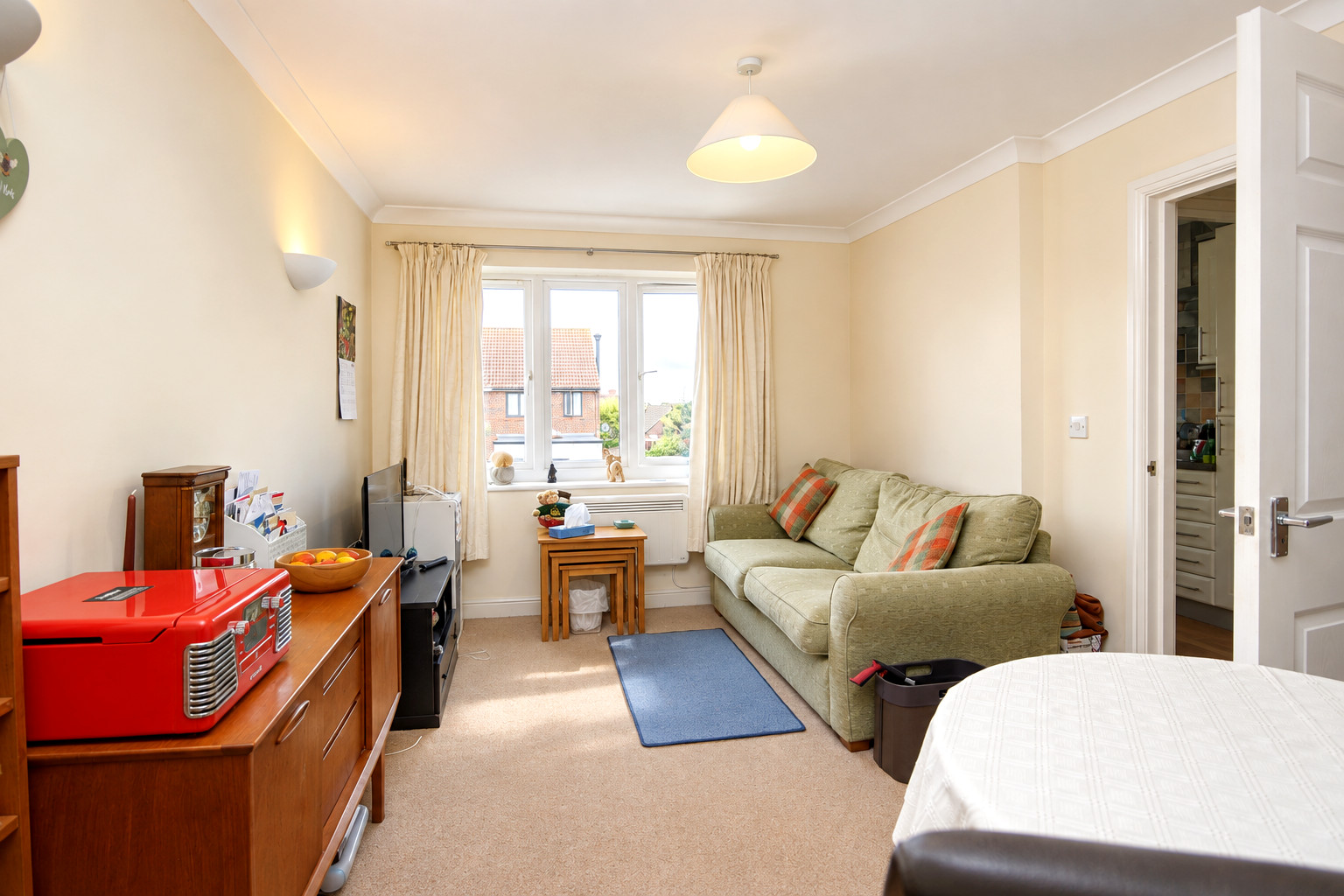Janine Court, Keyhaven Road Image 3
