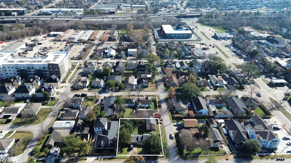 1502 Tabor St, Houston, TX 77009