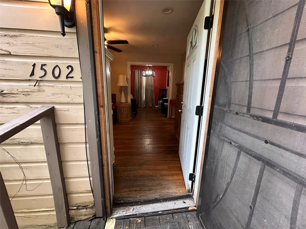 1502 Tabor St, Houston, TX 77009