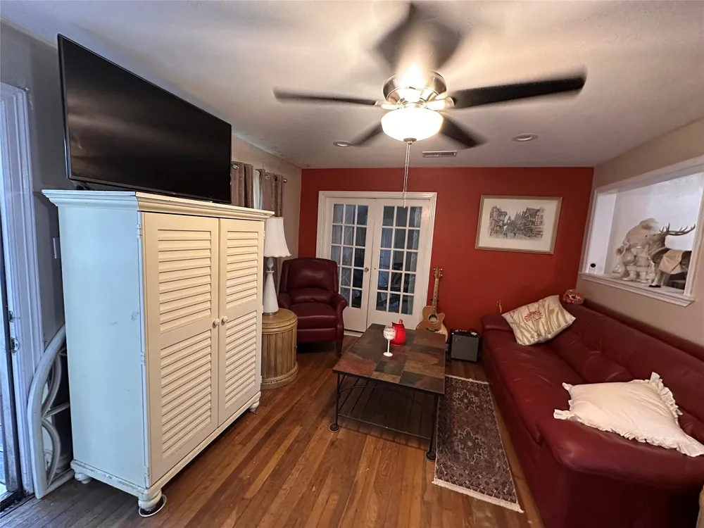 1502 Tabor St, Houston, TX 77009