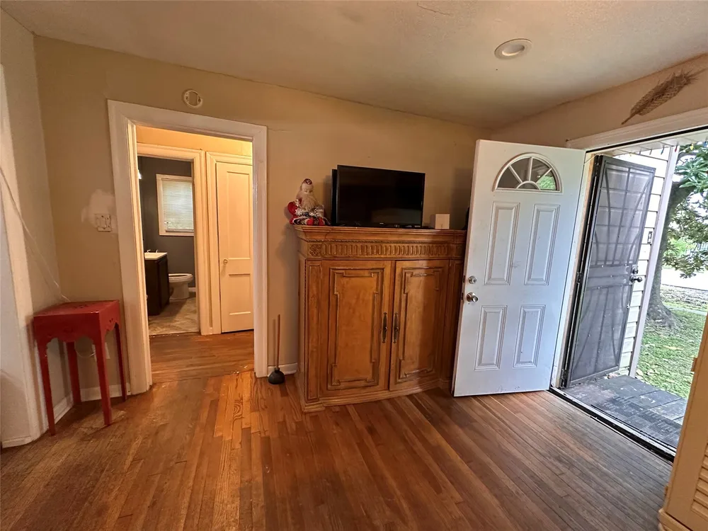 1502 Tabor St, Houston, TX 77009