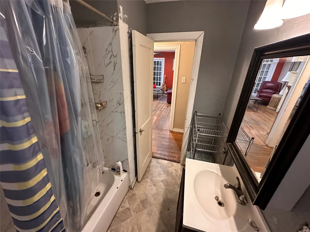 1502 Tabor St, Houston, TX 77009