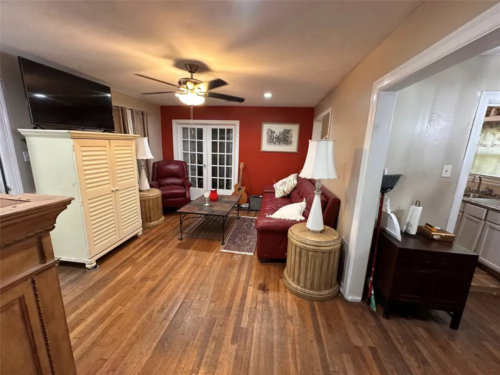 1502 Tabor St, Houston, TX 77009