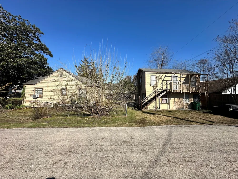 1502 Tabor St, Houston, TX 77009