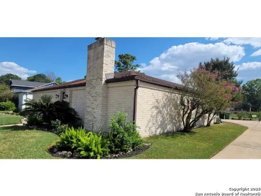 5603 Arncliffe Dr, Houston, TX 77088