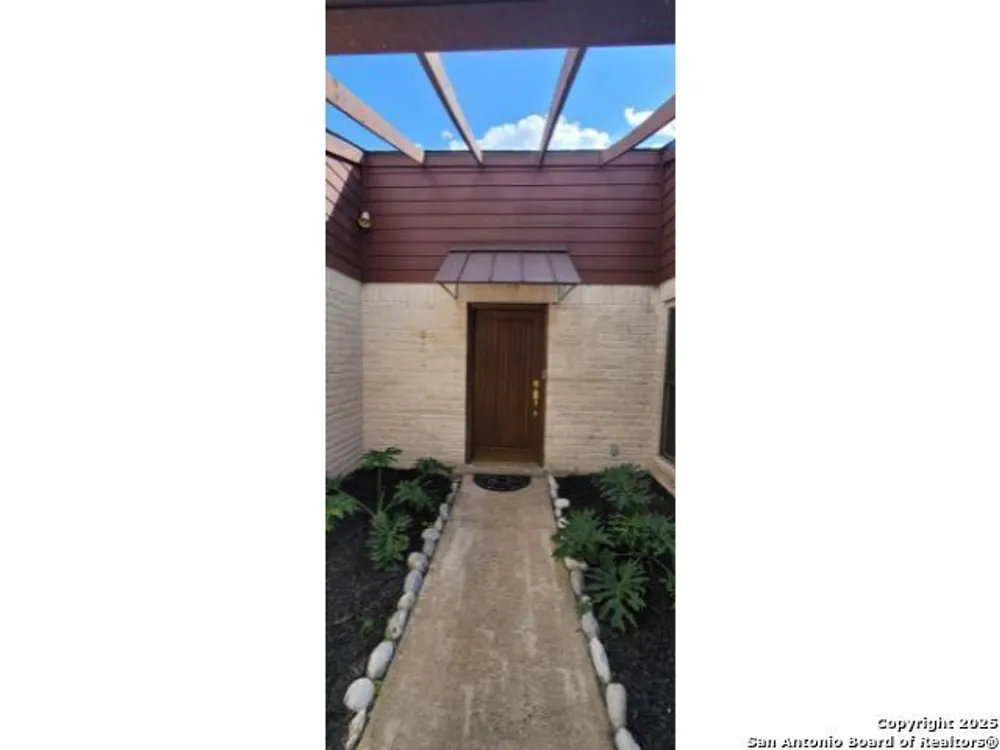 5603 Arncliffe Dr, Houston, TX 77088