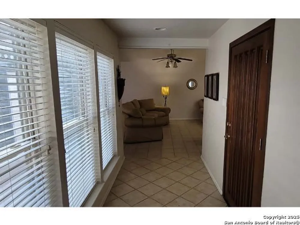 5603 Arncliffe Dr, Houston, TX 77088