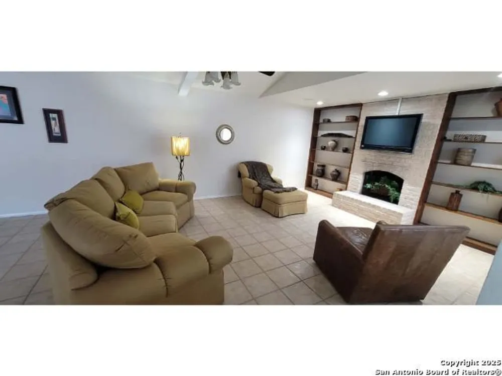 5603 Arncliffe Dr, Houston, TX 77088