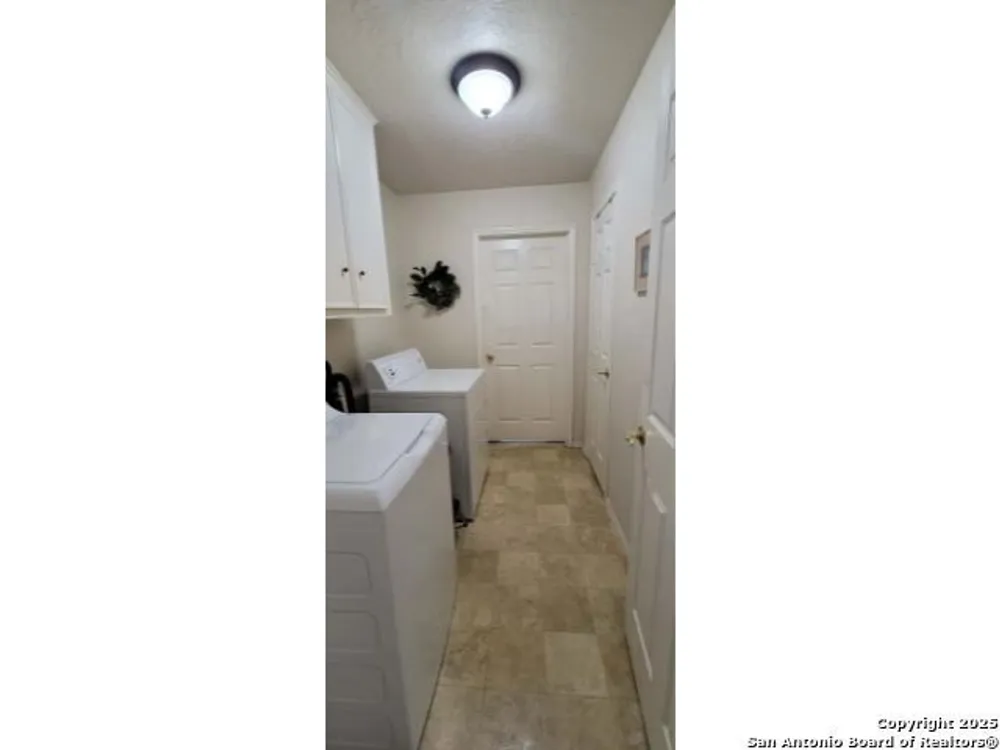 5603 Arncliffe Dr, Houston, TX 77088