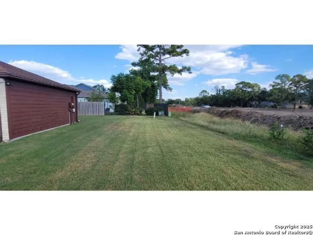 5603 Arncliffe Dr, Houston, TX 77088