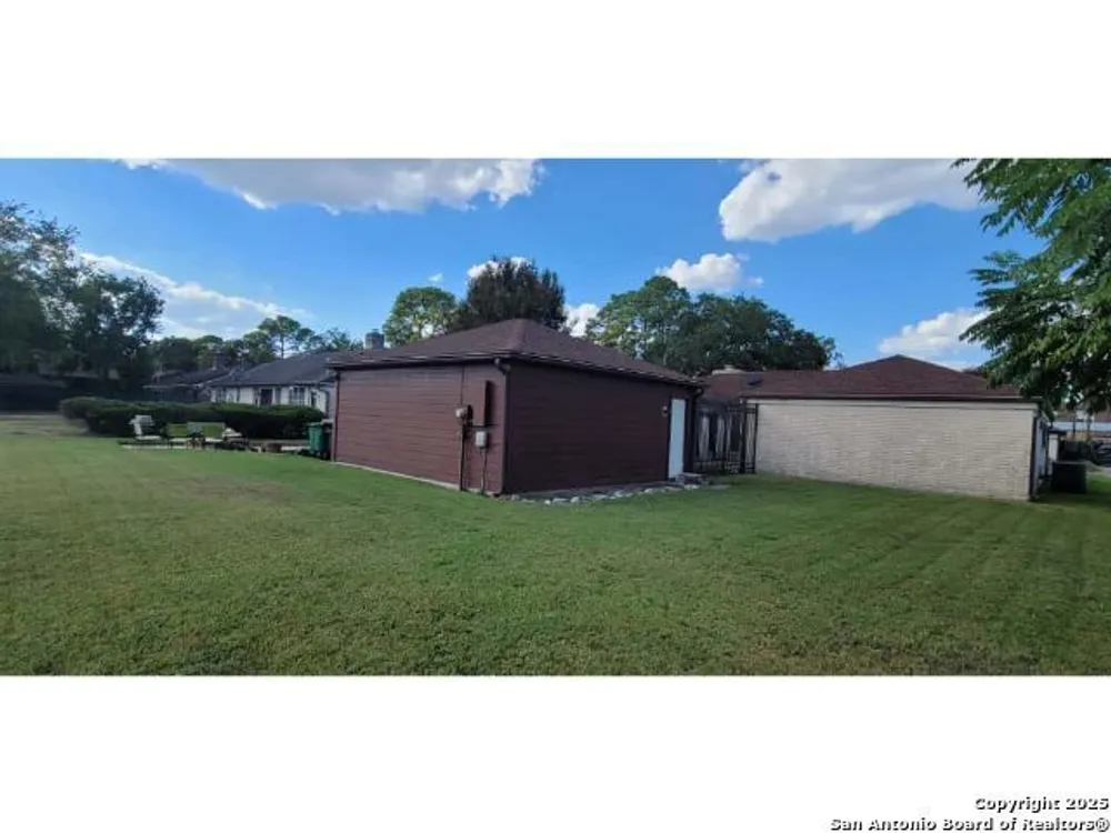 5603 Arncliffe Dr, Houston, TX 77088
