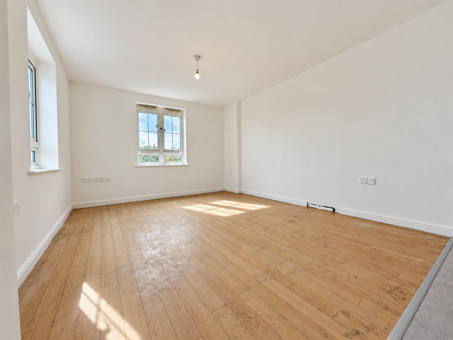 Holyhead Mews, Cippenham Image 3