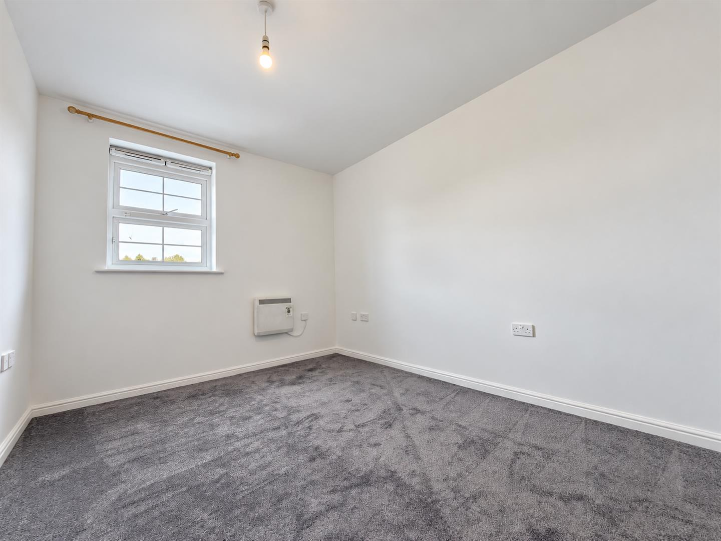 Holyhead Mews, Cippenham Image 9