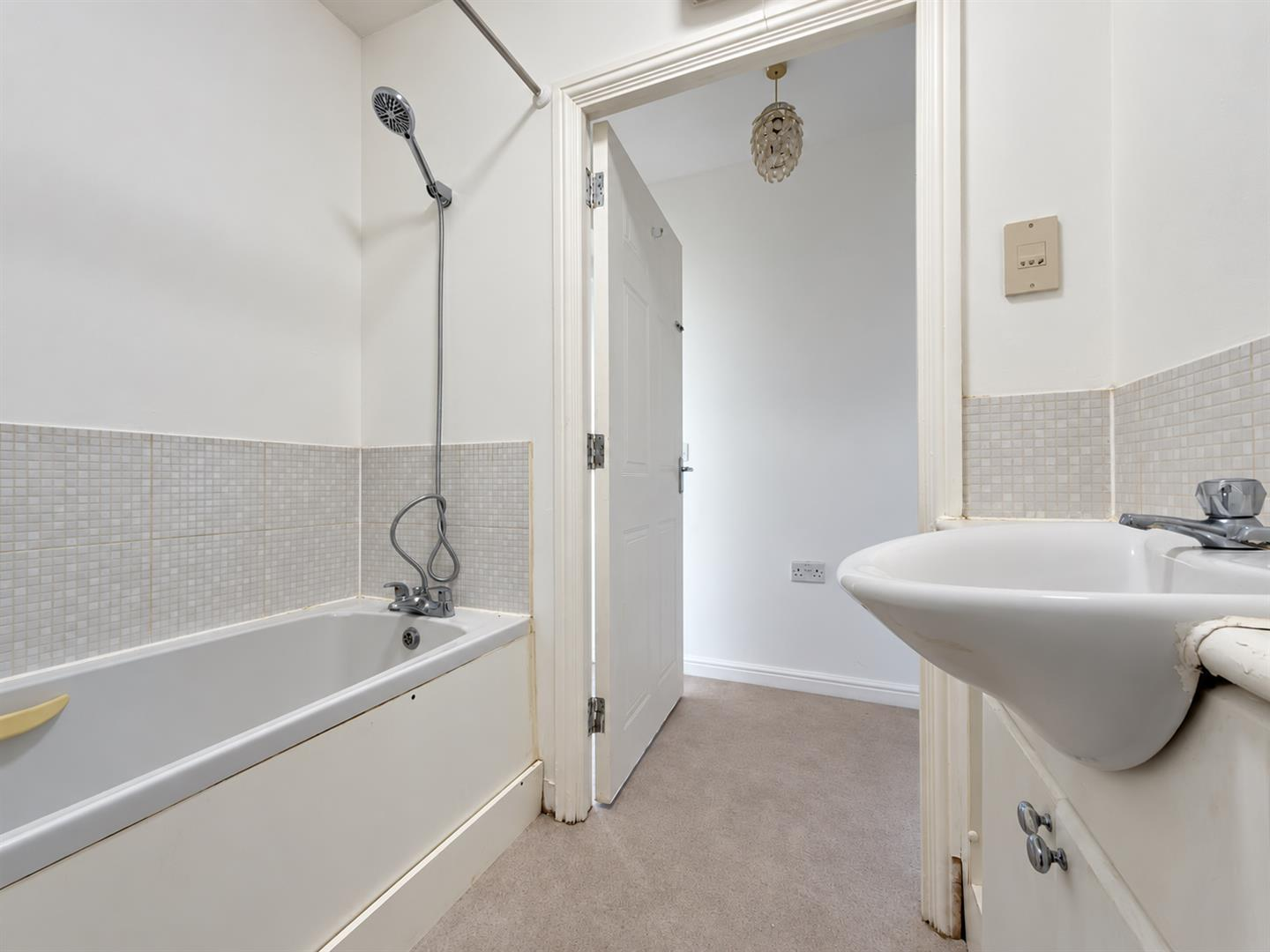 Holyhead Mews, Cippenham Image 13