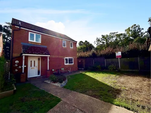 Cherry Tree Close, Mundfordphoto