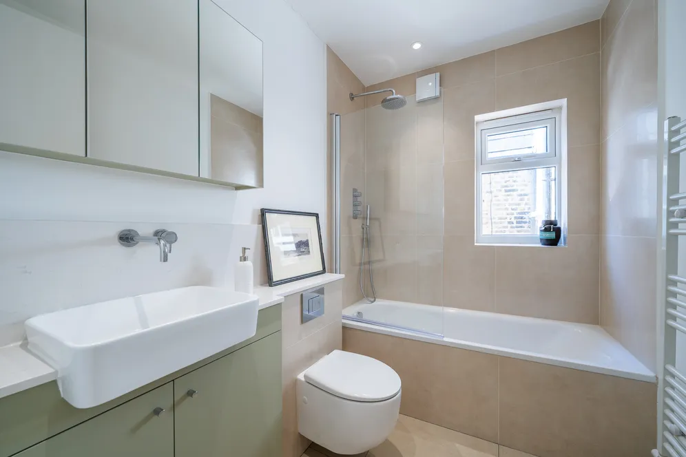 Althea Street, London, SW6 photo 4