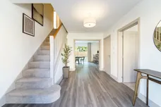 Headley Chase, Epsom, Kt18