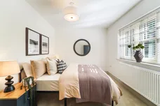 Headley Chase, Epsom, Kt18