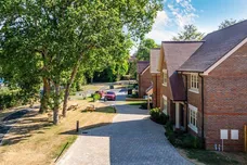 Headley Chase, Epsom, Kt18