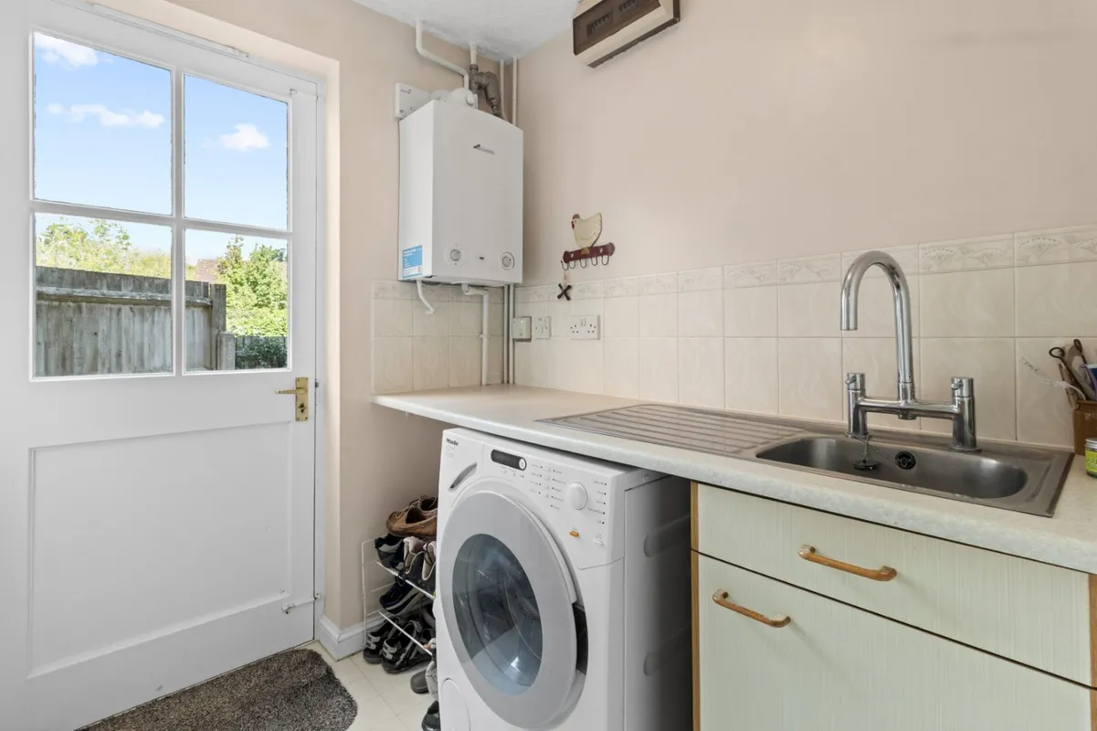 New Barn Lane, Ridgewood, Uckfield, East Sussex, TN22