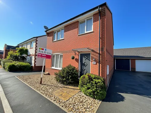 Winder Crescent, Tivertonphoto