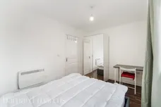 Schoolgate Drive, MORDEN