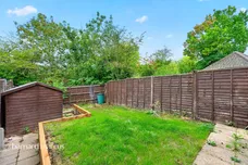 Dalmeny Way, Epsom