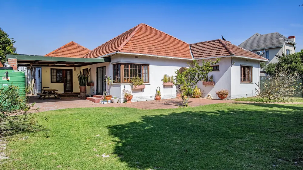 View image gallery of South Africa, Western Cape, Pinelands