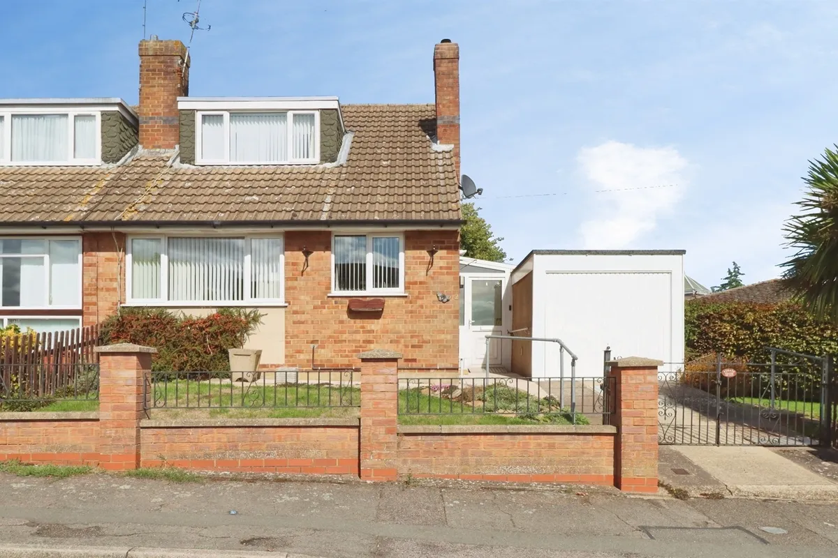 Leys Avenue, Rothwell, KETTERING