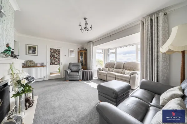 Glenfield Drive, Great Doddington, NN29 photo 2