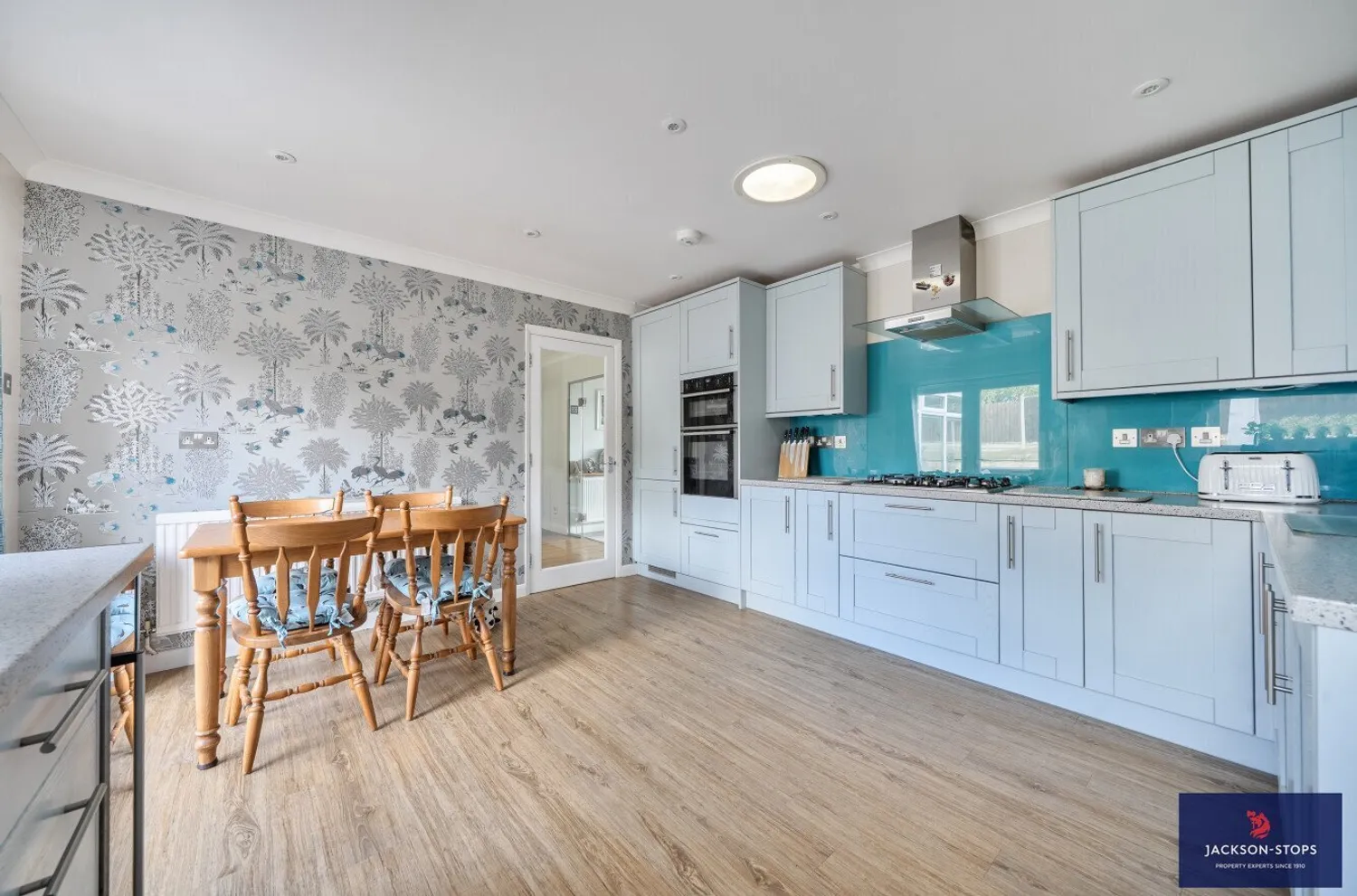 Glenfield Drive, Great Doddington, NN29 photo 10