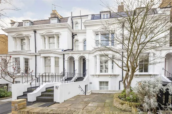 Cambrian Road, Richmond, TW10 photo 1