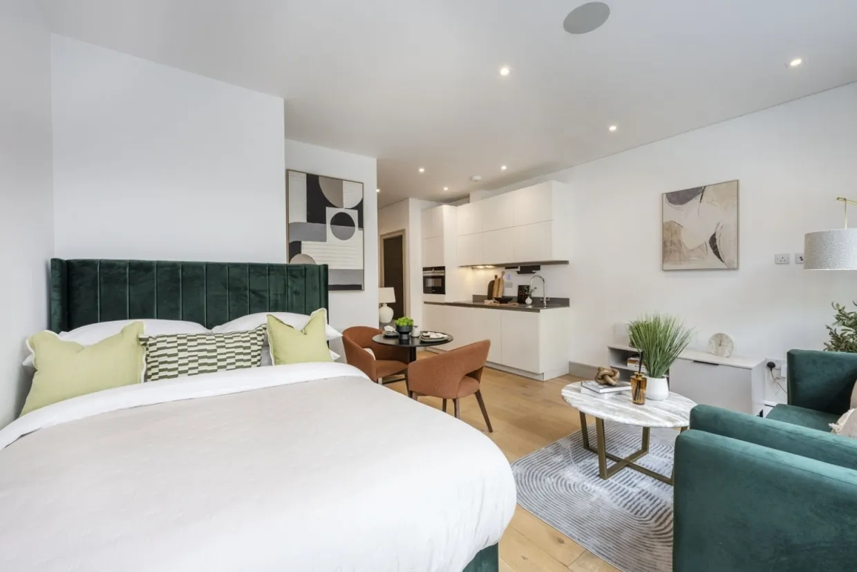 Lawrence Road London N15 photo 9