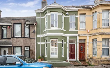 Barton Avenue, Plymouth