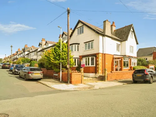 Seafield Drive, WALLASEYphoto