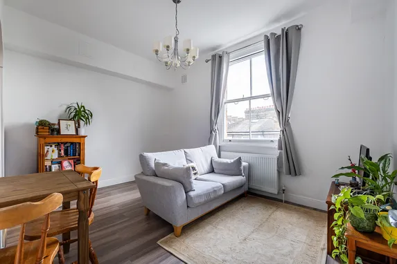 Elgin Avenue, London, W9