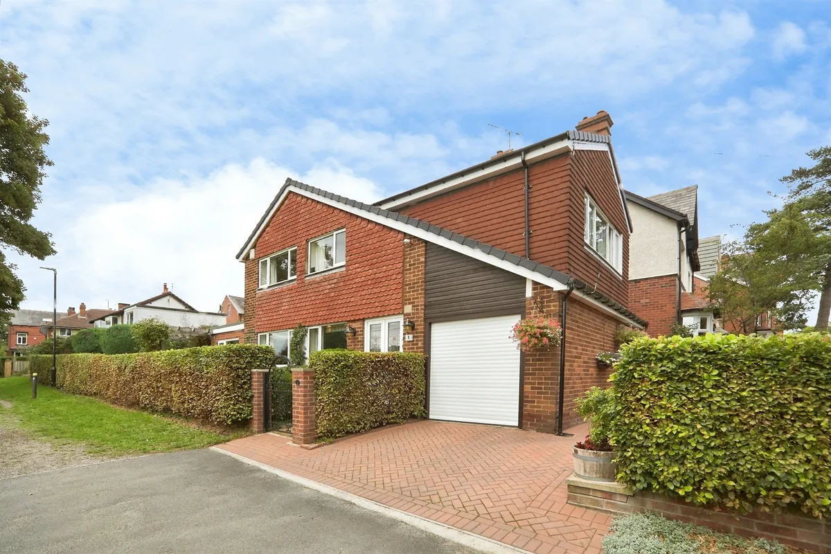 Gledhow Wood Avenue, Leeds