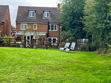Newbery Close, Caterham, CR3 photo 13