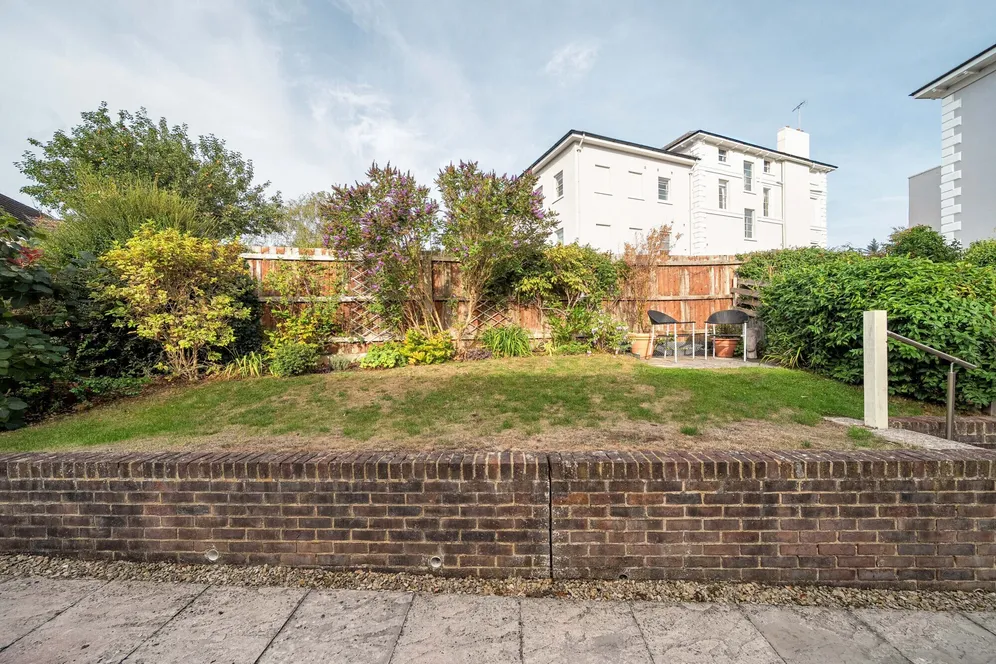 Parabola Road, Cheltenham, GL50 photo 2