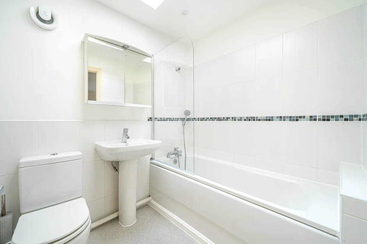 Parabola Road, Cheltenham, GL50 photo 6