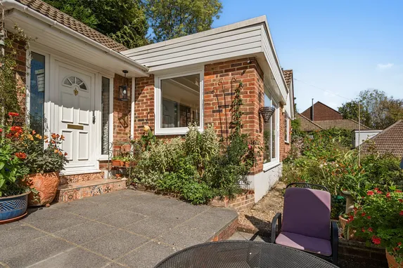 Milner Road, Caterham, CR3