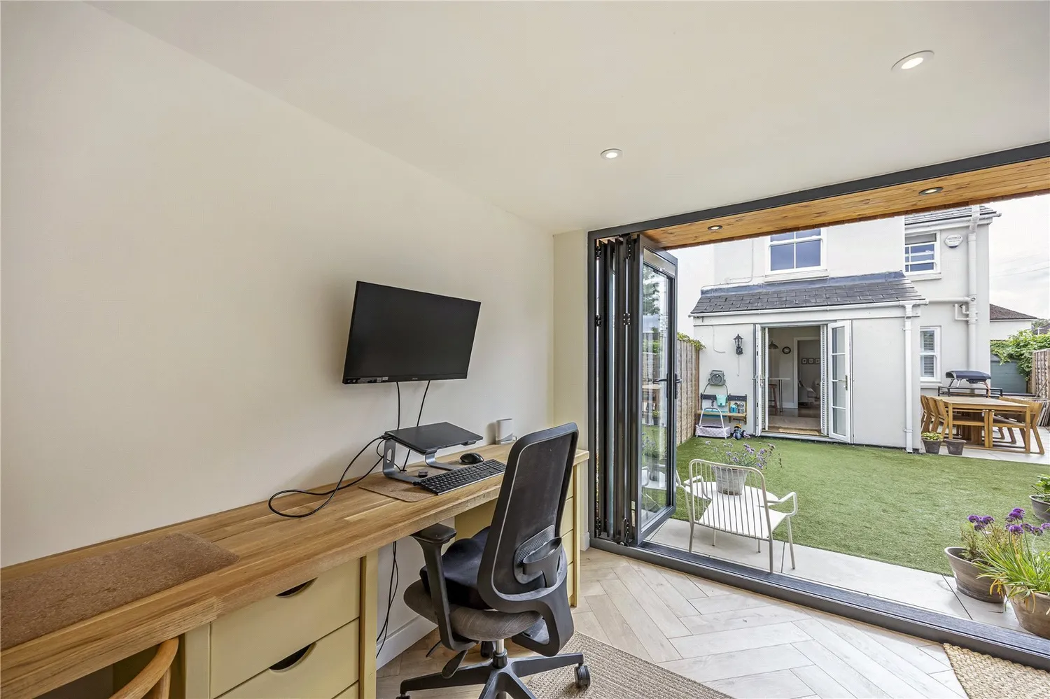 Pilley Lane, Leckhampton, GL53 photo 15