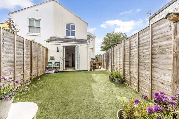 Pilley Lane, Leckhampton, GL53 photo 16