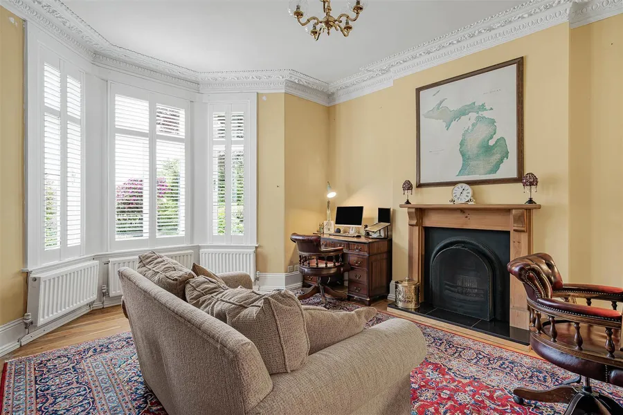 Property Image 12