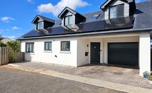 Rea Barn Close, Brixham, Devon, TQ5 photo